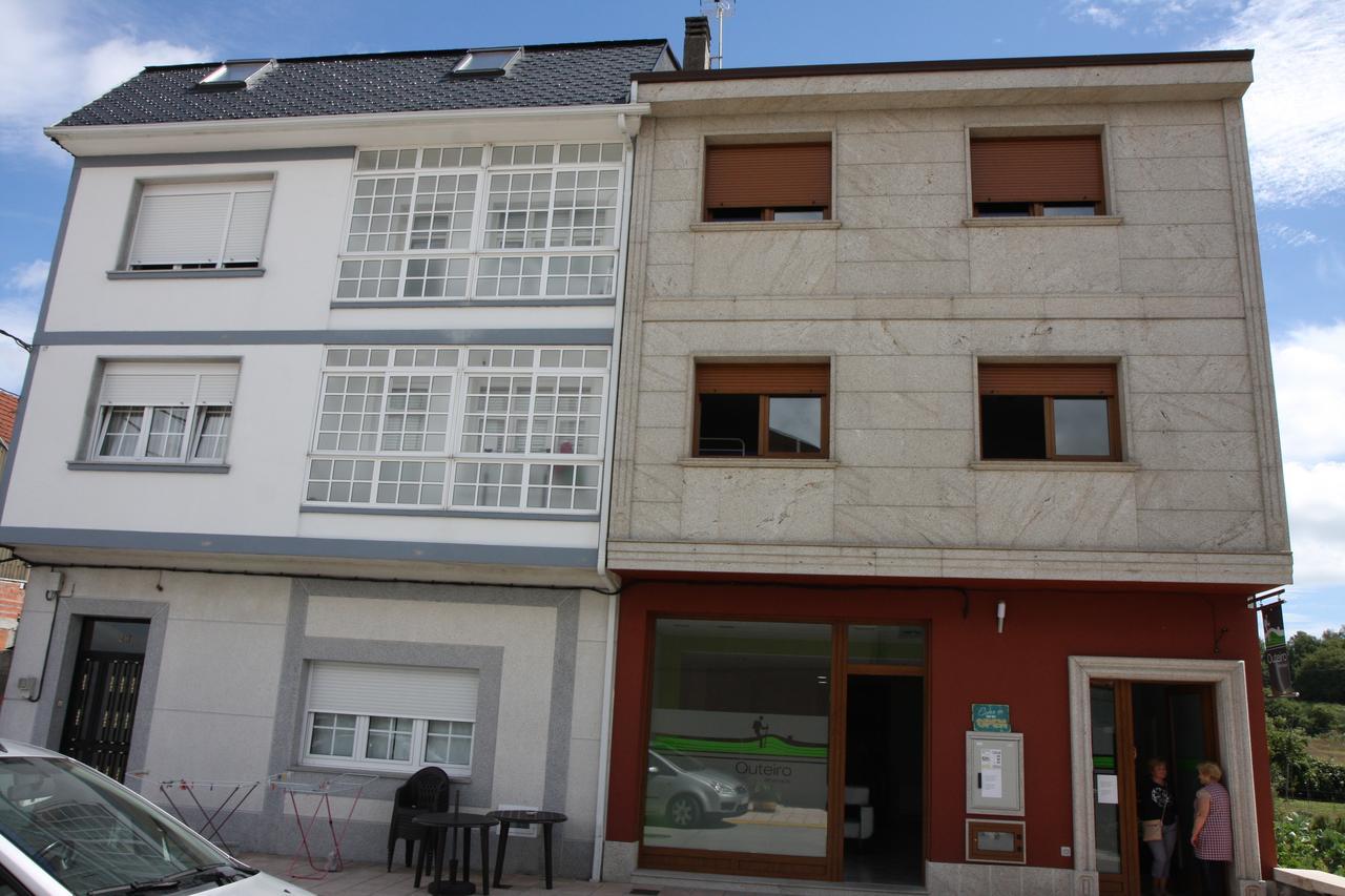 Albergue Outeiro Vandrehjem Palas de Rei Eksteriør billede